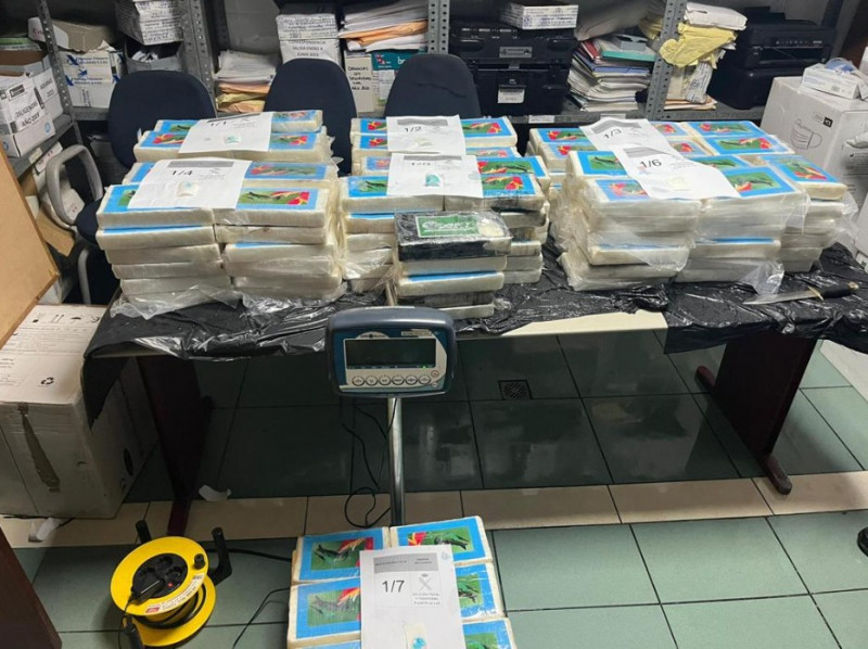 Grupo investigado é especializado em enviar cocaína nas caixas de mar de navios de carga