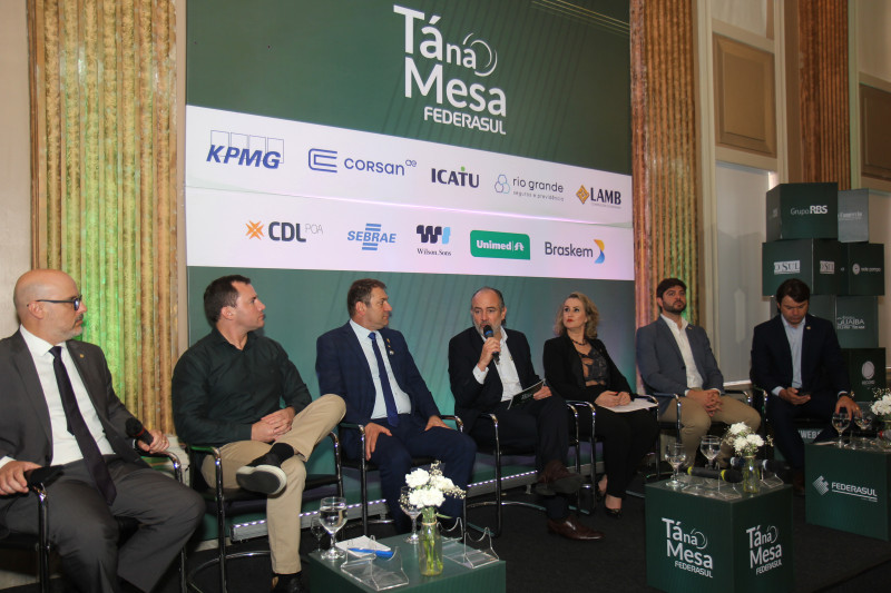 Opositores à alta do ICMS no RS preveem derrota do governo Leite