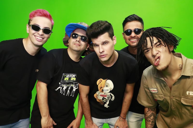 Banda de Mamonas Assassinas - O Filme faz show neste domingo