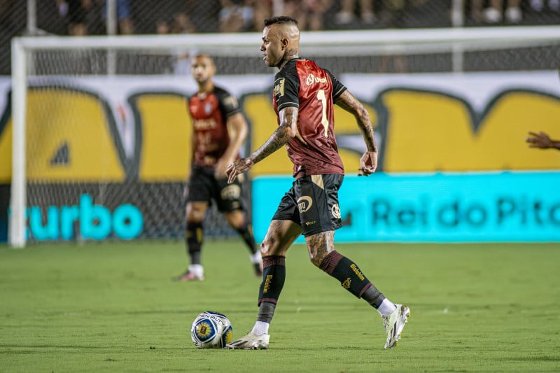 Jogador não consegue se firmar em equipe alguma deopis que saiu do Grêmio em 2019