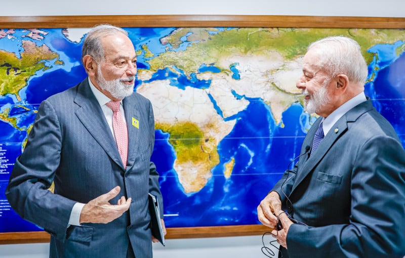 Em encontro com Lula, Slim defendeu uma revisão da neutralidade de rede