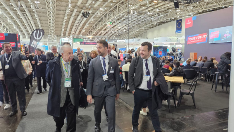 Eduardo Leite e Gilberto Petry estiveram juntos em agendas nesta segunda-feira em Hannover