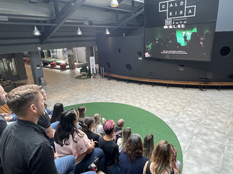 Visitantes tiveram a oportunidade de explorar diferentes áreas de trabalho, espaços de interação e inovação