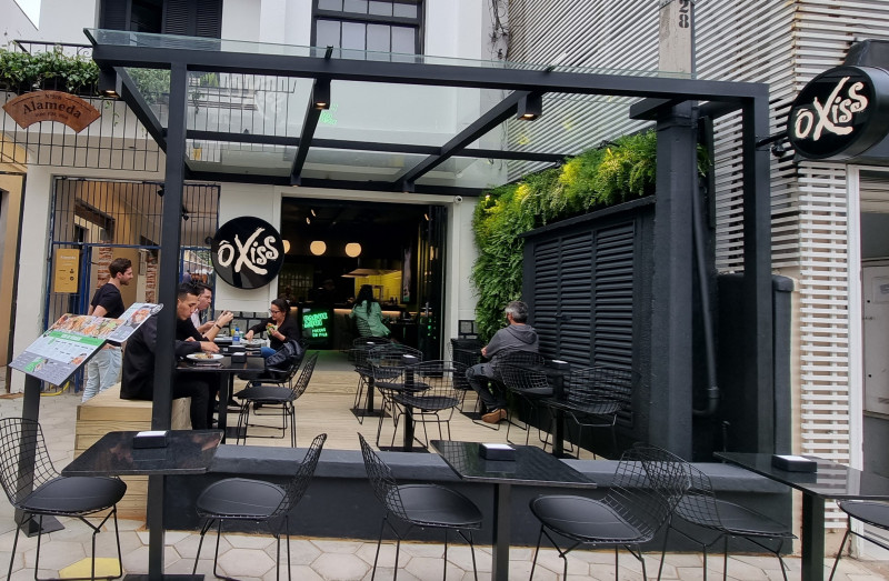 Grupo Press lança franquia de clássico lanche dos gaúchos e depois a de cafeteria