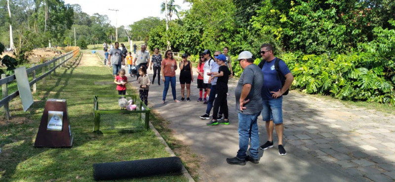 Para os visitantes que forem no dia &eacute; sugerida a entrega de um quilo de alimento n&atilde;o perec&iacute;vel