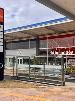 Banca centenária do Mercado Público abre terceira loja