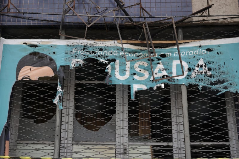 Um mês depois, a origem do fogo na pousada Garoa ainda é desconhecida