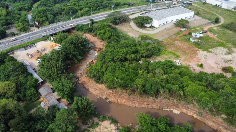 Objetivo com o documento é criar um projeto de modernização e monitoramento em toda a rede