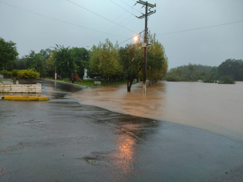 O rio Caí já está acima da cota de inundação em São Sebastião do Caí