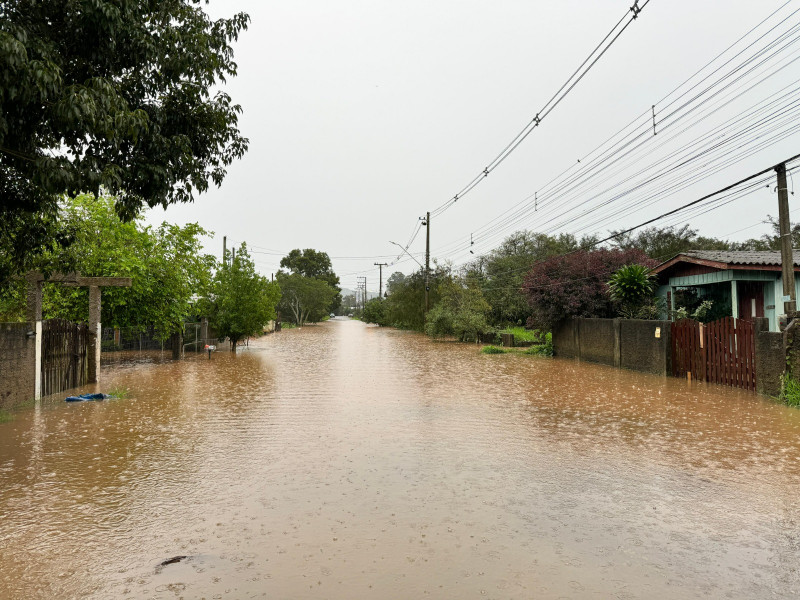 Rios dos Sinos e Paranhana estão com volume em alta, e Defesa Civil emitiu alerta para alguns bairros