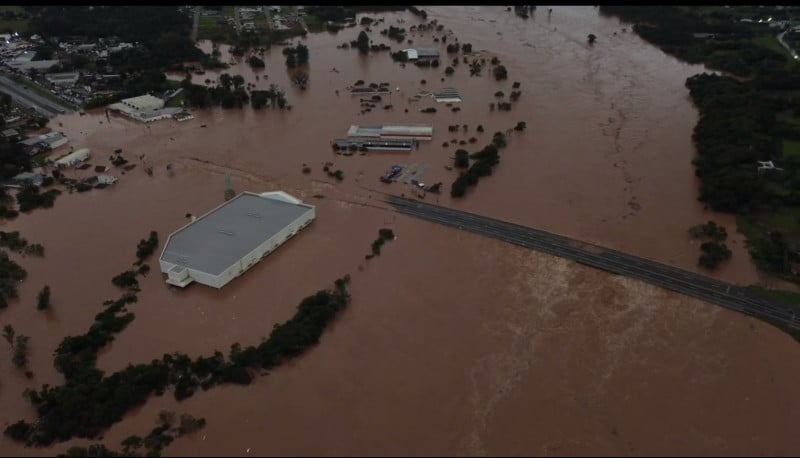 Atualmente, são mais de 6 mil pessoas desabrigadas na cidade