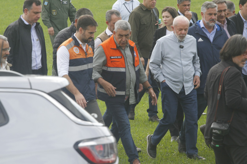 Prefeito de Porto Alegre falou da burocracia durante visita de Lula 