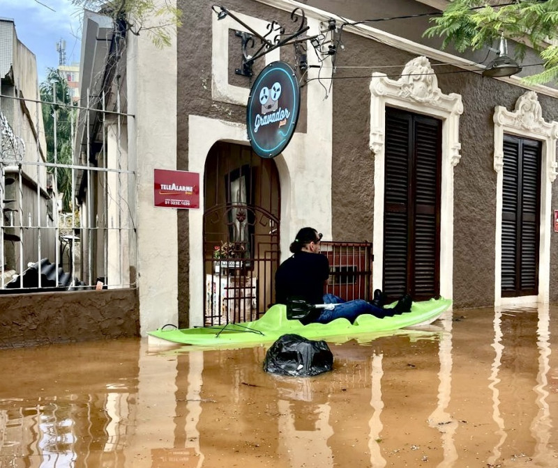 O Gravador Pub, no Quarto Distrito, ficou totalmente alagado | Cristina Salom&atilde;o/Divulga&ccedil;&atilde;o/JC