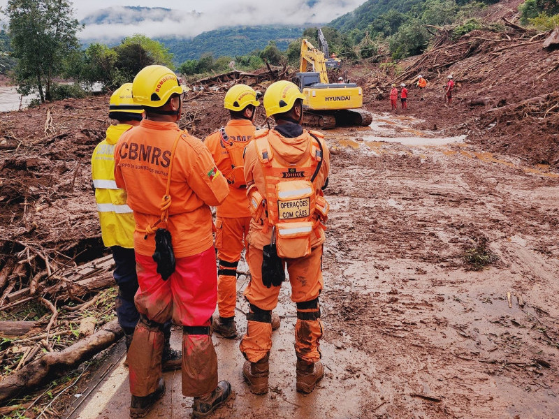 Equipes ainda trabalham em Bento Gon&ccedil;alves nas buscas por desaparecidos