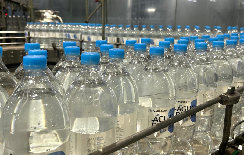 Fábricas de Lajeado e Paverama estão dedicadas à produção de água potável e mineral para abastecer o RS