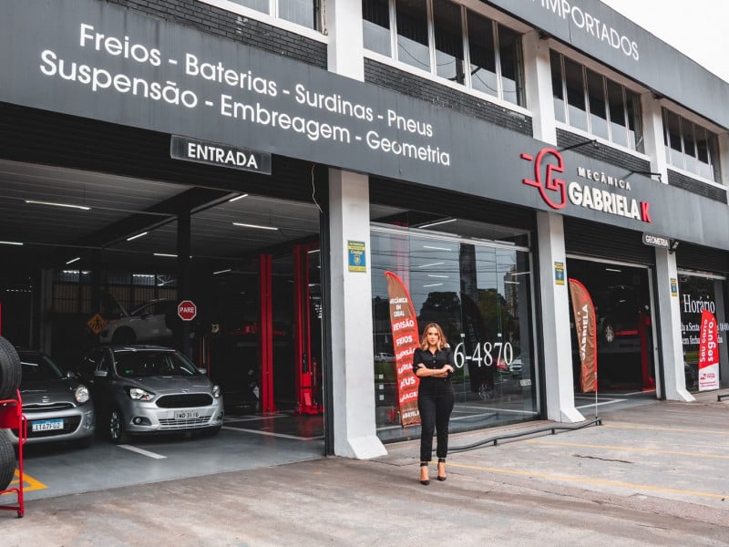 Gabriela Koslowski &eacute; o nome a frente da Mec&acirc;nica Gabriela K Foto: GABRIELA KOSLOWSKI/ARQUIVO PESSOAL/DIVULGA&Ccedil;&Atilde;O/JC