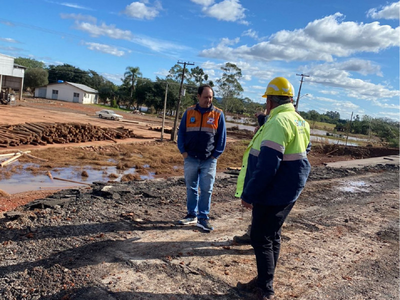 Concession&aacute;ria deve liberar, em 30 dias, desvio de tr&ecirc;s quil&ocirc;metros para retomar trafegabilidade