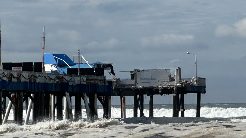 Água afetou de 80% a 90% da estrutura do estabelecimento