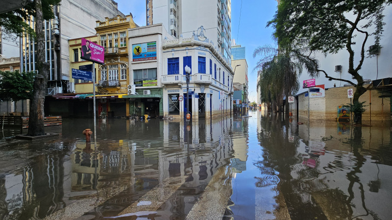 Crise do clima pressiona políticos, mas obter voto com ação preventiva ainda é desafio