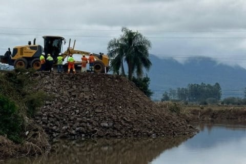 Recuperado mais um trecho da RSC-287 em Santa Maria