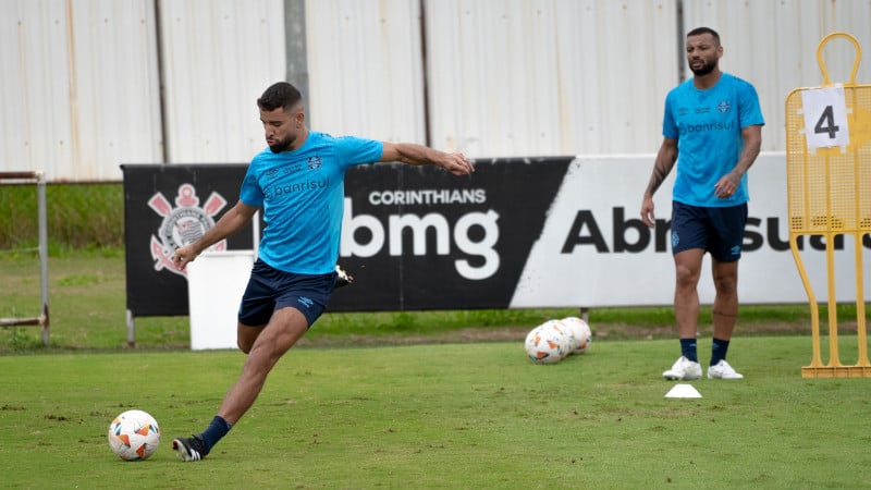 Grêmio realiza trabalhos em São Paulo de olho na retomada da Libertadores da América