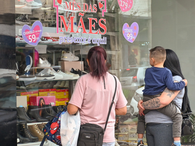 Quase 65% dos lojistas tiveram recuo nas vendas neste Dias das Mães