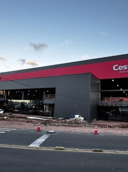 Zaffari coloca marca na fachada e confirma: primeiro Cestto de Porto Alegre abre em junho