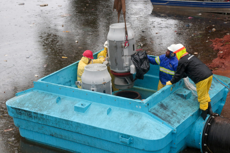 Equipamento tem capacidade para drenar 7,2 milhões de litros por hora