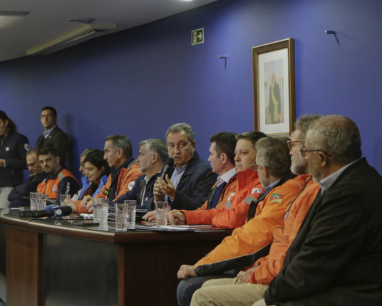 Governo federal quer sistema integrado contra cheias gerido pelo Estado