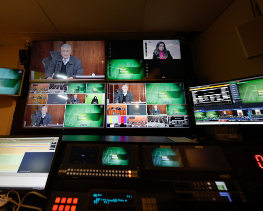 Assembleia do RS afrouxa regras fiscais no Estado e aprova Secretaria da Reconstrução