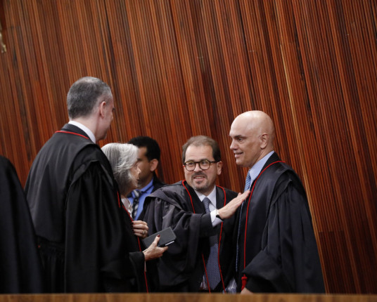 Moraes conclui gestão no TSE com ênfase à impunidade