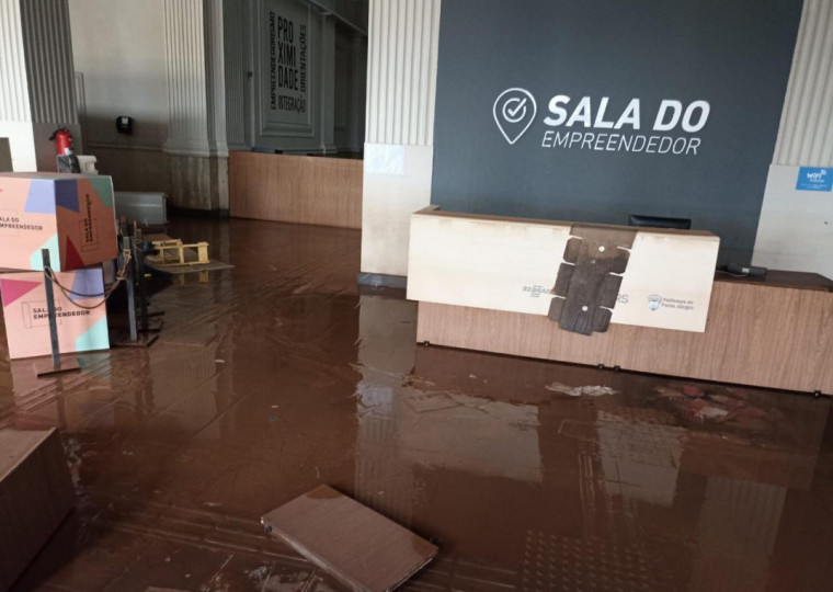 Sala do Empreendedor foi destruída pela enchente 