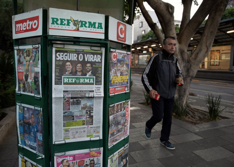 Mais de 99 milhões de eleitores vão às urnas para eleger autoridade máxima do país neste domingo