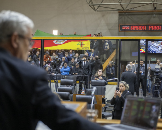 Remissão do IPTU e da taxa de lixo para afetados por enchentes deve ser ampliada