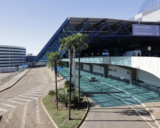 Aeroporto Salgado Filho volta a funcionar a pleno nesta segunda-feira