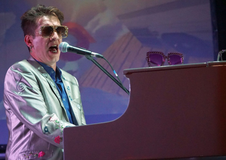 Nova programação se deu por conta das enchentes que assolaram o estado
