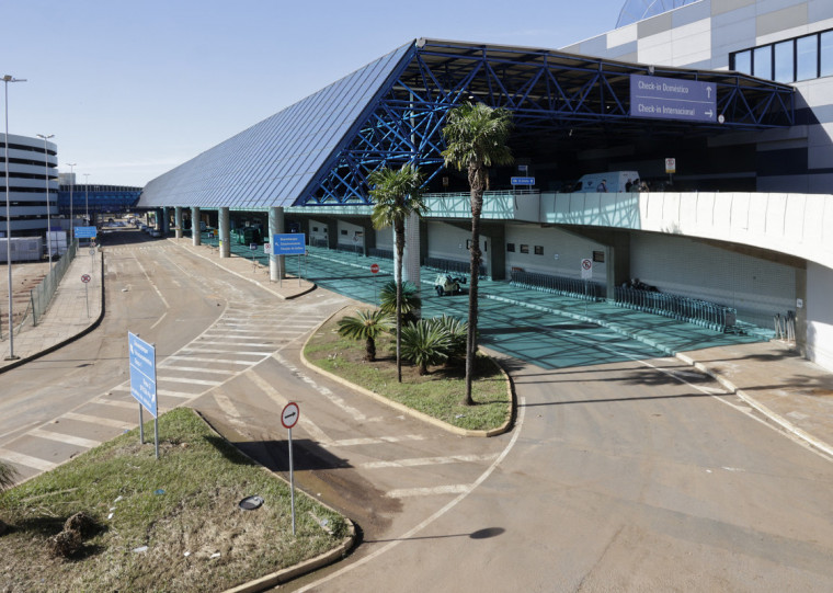 O Salgado Filho está parado desde maio e pode voltar a operar até dezembro