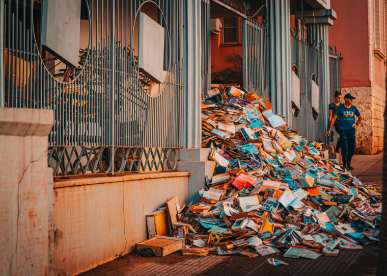 Cerca de 10 mil exemplares foram inutilizados por conta dos alagamentos