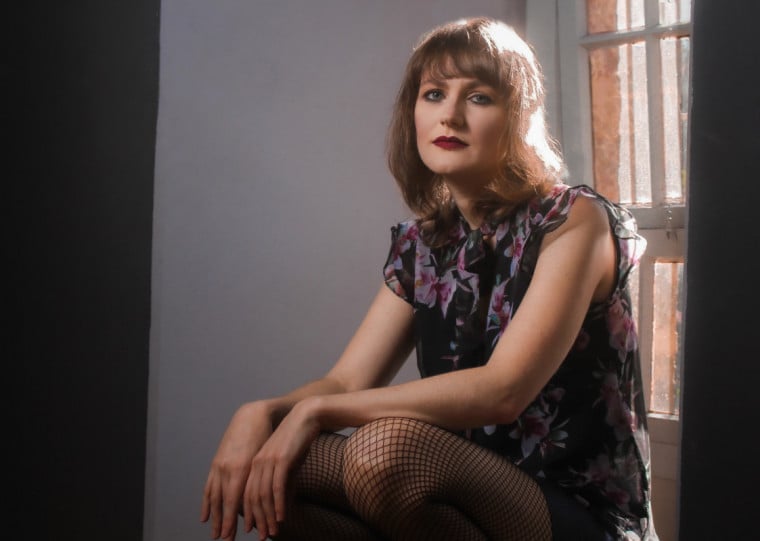 Tássia Minuzzo conduz espetáculo gratuito na Fundação Ecarta