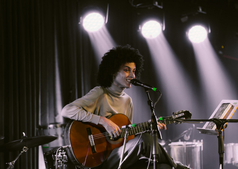 Canções autorais e releitura de um clássico de Caymmi estarão no projeto
