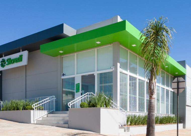 Para os associados PJ elegíveis à linha de crédito, haverá subsídio de 40% após a liberação do crédito sobre o valor principal da operação