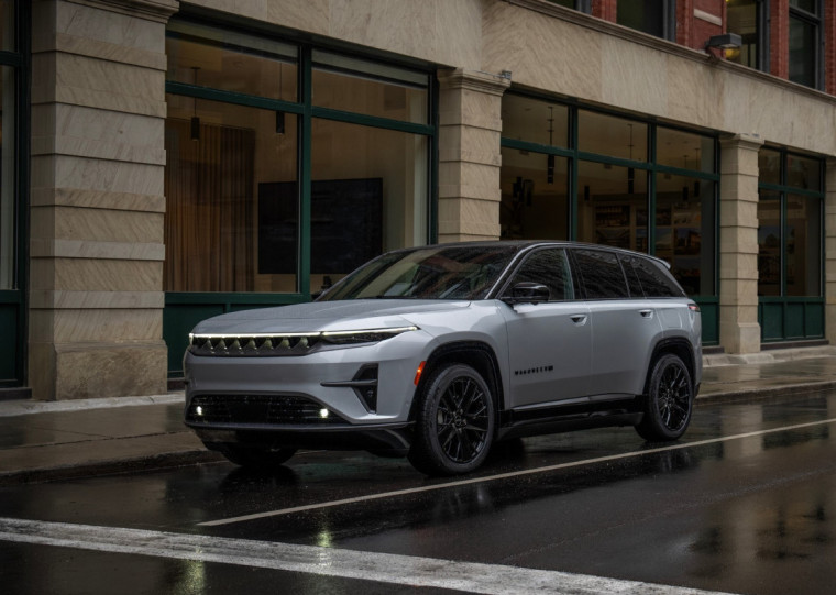 Arquitetura flexível permite agregar funcionalidades ao veículo, incluindo condução autônoma