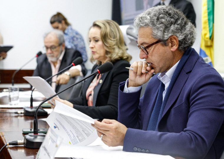 População poderá contribuir com sugestões de emendas até a próxima terça-feira (11)