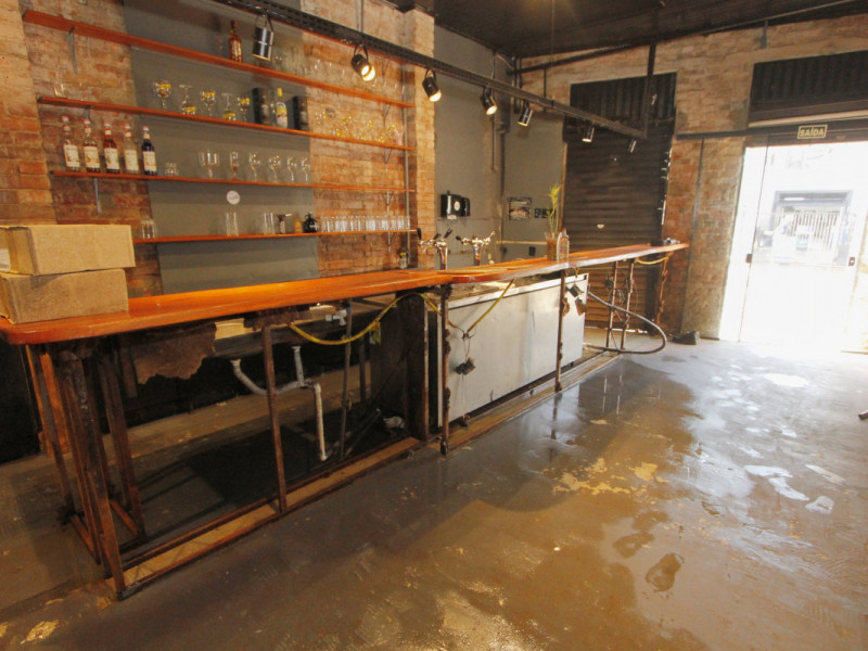 Programa oferta financiamento &agrave;s empresas afetadas pelas enchentes Foto: EVANDRO OLIVEIRA/JC