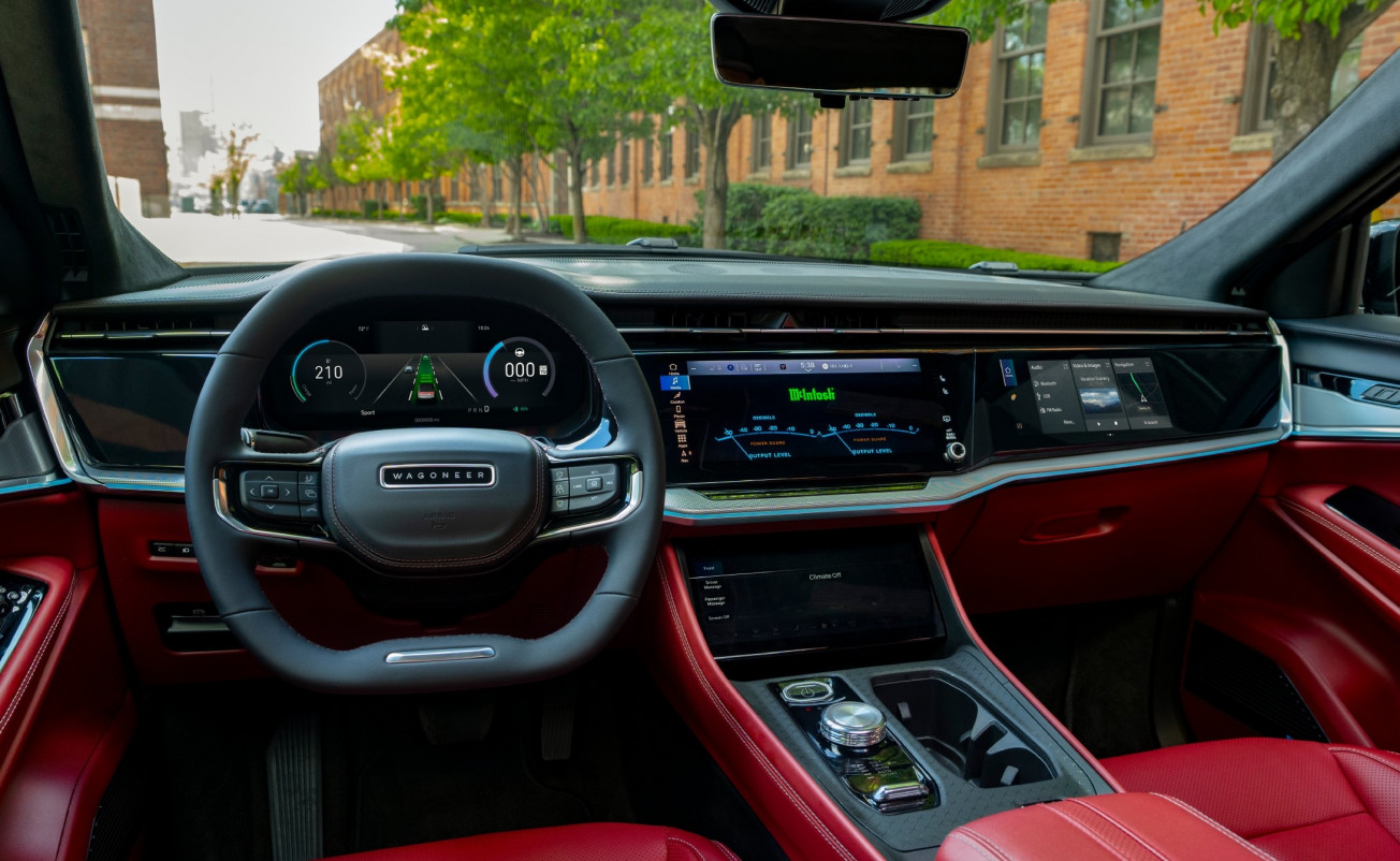 {'nm_midia_inter_thumb1':'https://www.jornaldocomercio.com/_midias/jpg/2024/06/06/206x137/1_jeep_wagoneer_s_interior-10592577.jpg', 'id_midia_tipo':'2', 'id_tetag_galer':'', 'id_midia':'6661c90d4015f', 'cd_midia':10592577, 'ds_midia_link': 'https://www.jornaldocomercio.com/_midias/jpg/2024/06/06/jeep_wagoneer_s_interior-10592577.jpg', 'ds_midia': '2024 Jeep® Wagoneer S Launch Edition Radar Red Interior', 'ds_midia_credi': 'Stellantis', 'ds_midia_titlo': '2024 Jeep® Wagoneer S Launch Edition Radar Red Interior', 'cd_tetag': '58', 'cd_midia_w': '1304', 'cd_midia_h': '802', 'align': 'Left'}