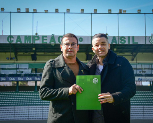 De casa nova, Lance de Craque volta depois de cinco anos sem edições