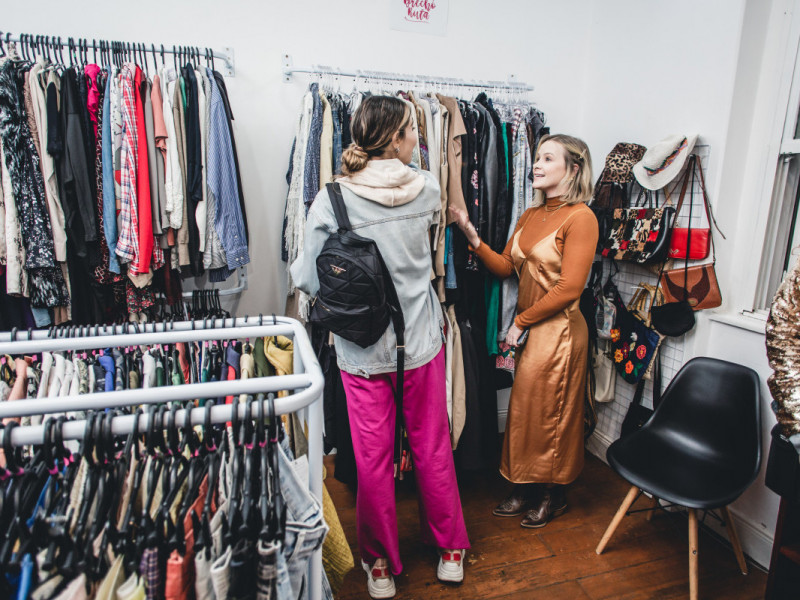 Esta primeira edi&ccedil;&atilde;o, realizada na Casa da Tra&ccedil;a, permanecer&aacute; no local at&eacute; o dia 15 de junho Foto: BRICK DESAPEGOS/DIVULGA&Ccedil;&Atilde;O/JC