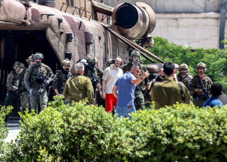 Andrey Kozlov, de 27 anos, foi uma das pessoas resgatadas