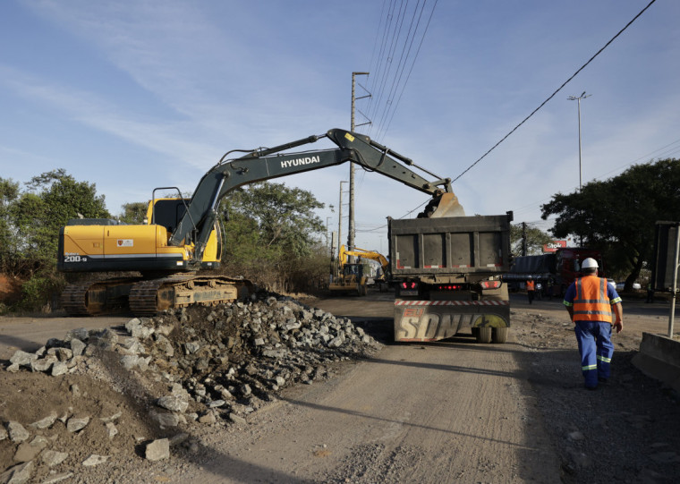 Ao todo, já foram retiradas mais de 3.600 toneladas de material da Assis Brasil