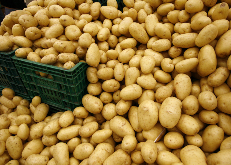 A batata é um dos 13 alimentos que compõe a cesta básica